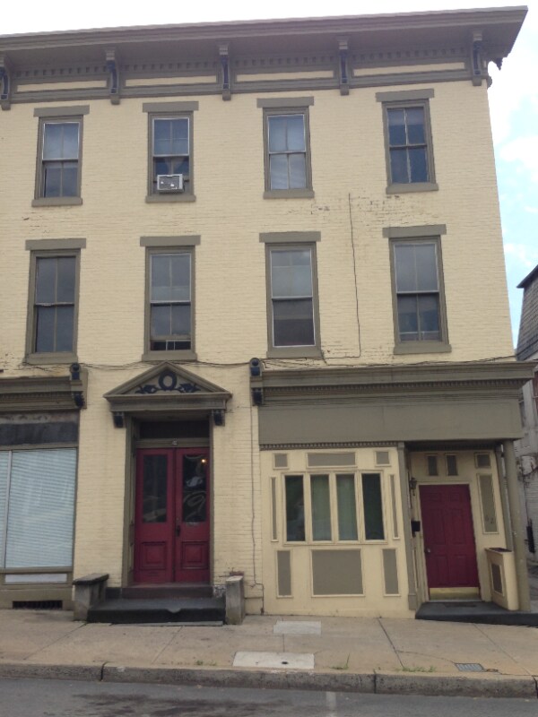 Photo - 60 Lincoln Way W Apartment Unit 1