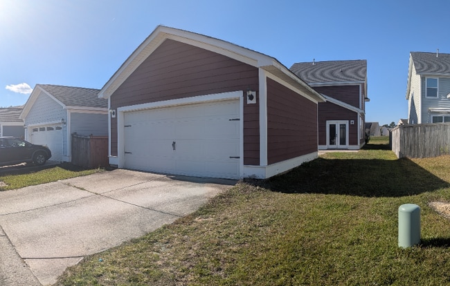 Photo - 115 Yorkshire Dr