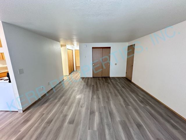 Photo - Charming 2-Bedroom Multiplex in Portland with Cozy 862 Sq Ft Layout - Perfect for Urban Living!