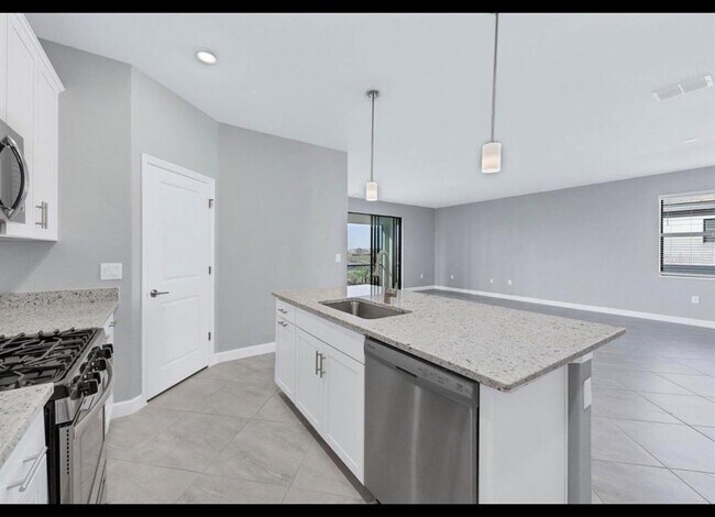 Photo - 5127 Coral Reef Wy