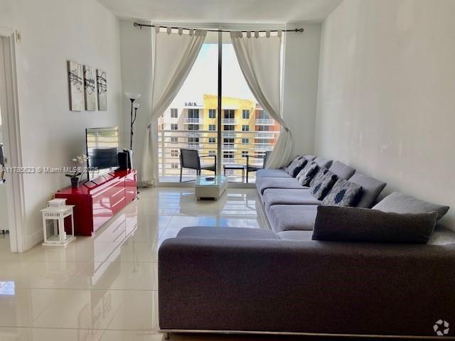 Building Photo - 2775 NE 187th St Unit PH20 Rental