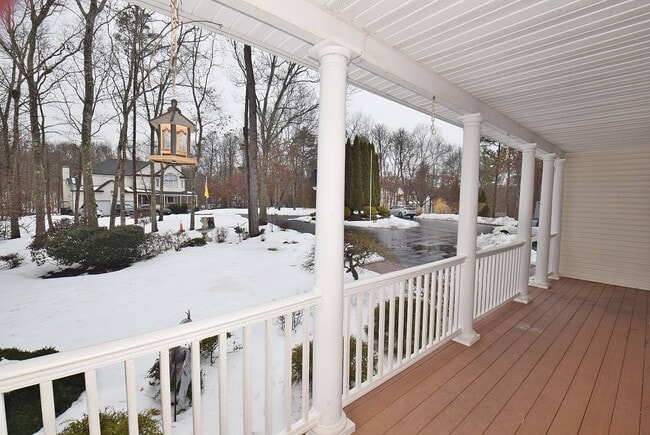 Photo - 396 Eastport Manor Rd