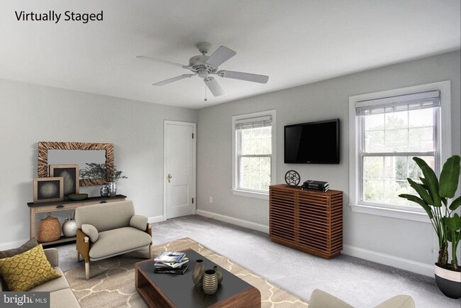 Photo - 2335 40th St NW Unit 3