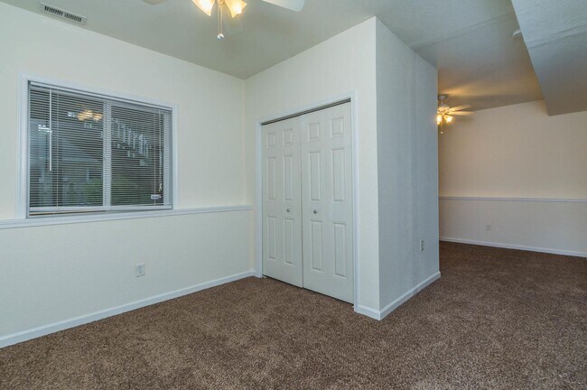 Photo - 206 E 20th St