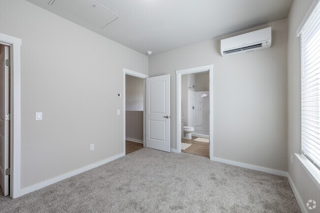 3BR, 2.5BA – 1,326SF - Primary Bedroom