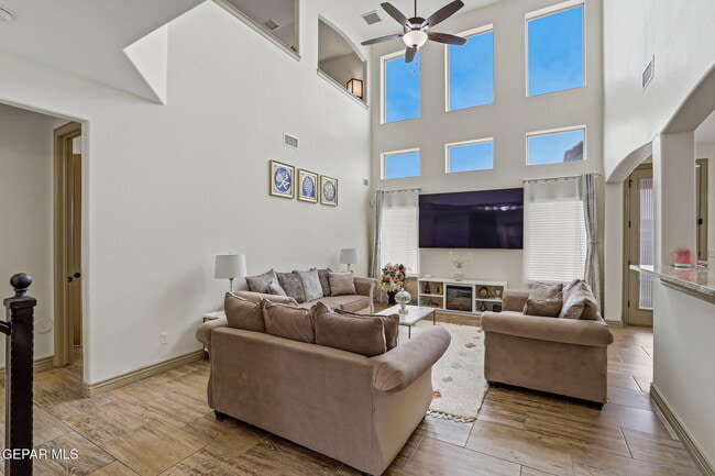 Photo - 12081 Silver Crown