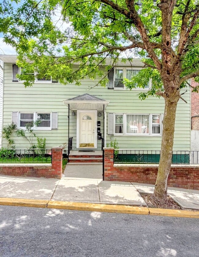 Building Photo - 6306 Polk St Unit Wny