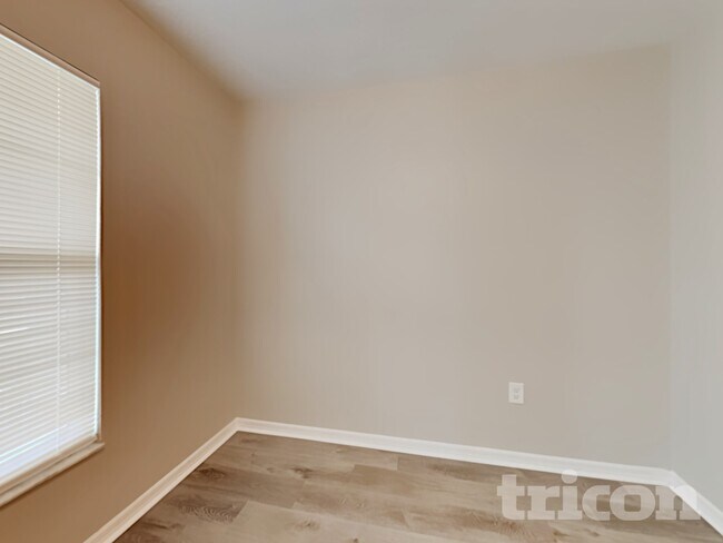 Photo - 1119 Shared Passion St