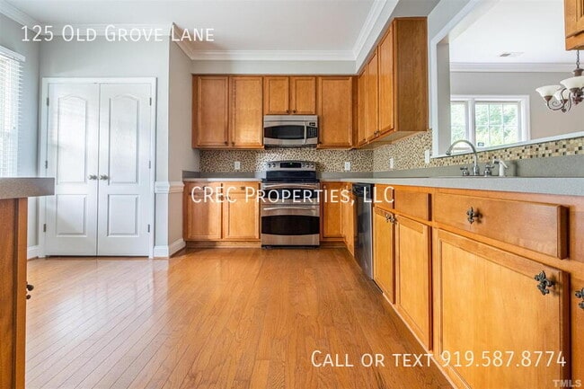 Photo - 125 Old Grove Ln