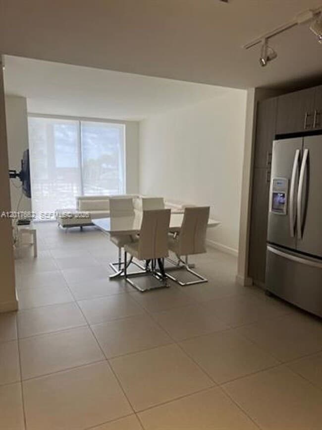 Photo - 5350 NW 84th Ave Unidad 5350 NW 84th Ave #512