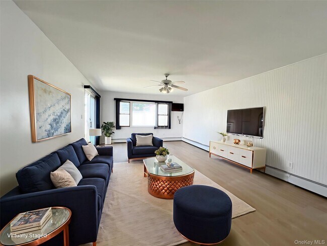 Photo - 30 Castle Ln