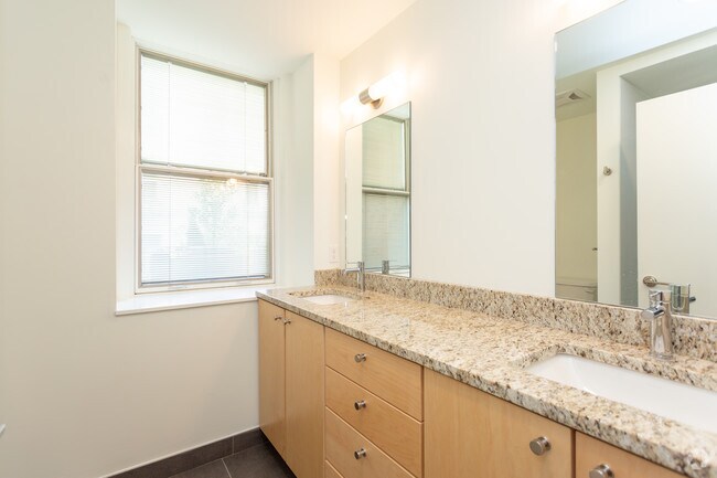 2 BR, 1.5 BA - 920 SF - The Baldwin