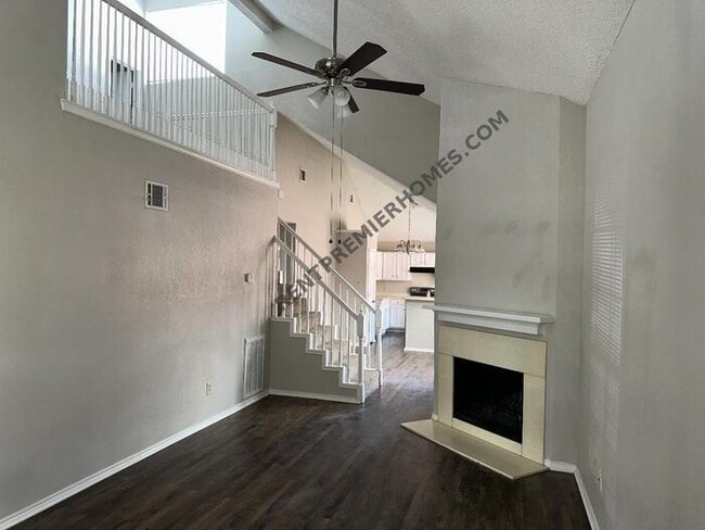 Photo - 1715 Highgate Pl