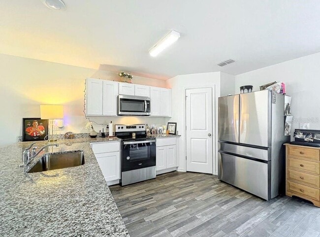 Photo - 17209 Sabrina Cir