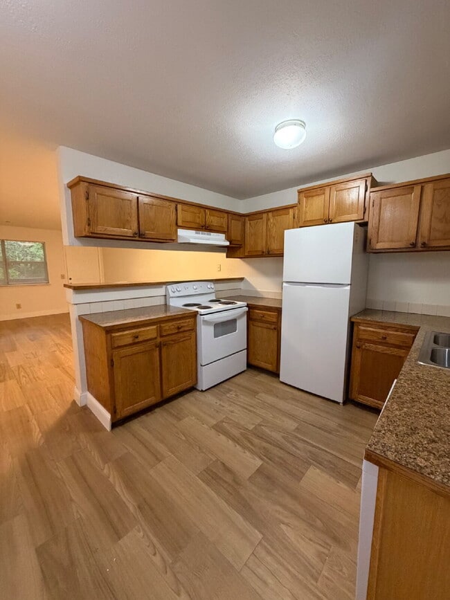 Photo - Last 2BR unit at Green Oaks Unit Bldg 1 1C