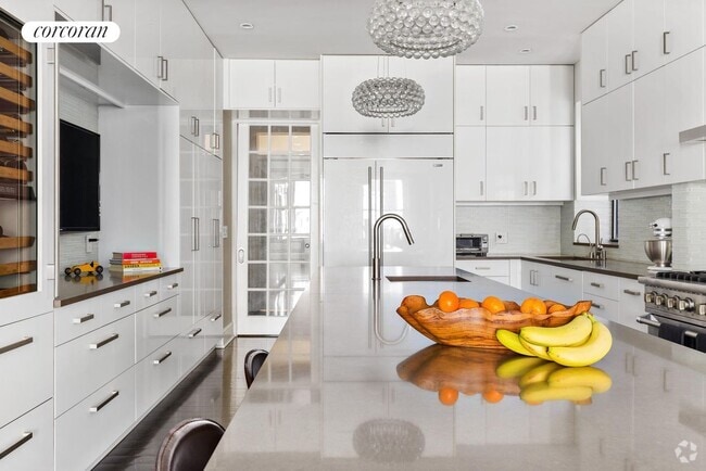 Building Photo - 229 W 97th St Rental