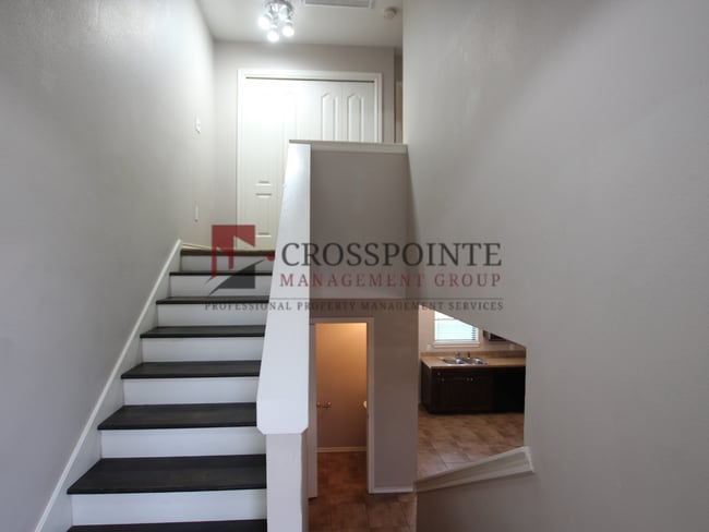 Photo - Lease Takeover Opportunity Available! 2 Bedroom Town house for Rent in Lindale! Unit 18055 Loring Ln