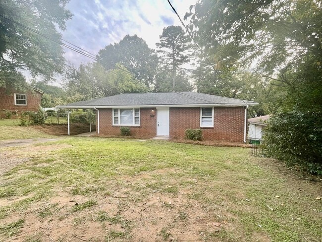 Building Photo - Newly renovated Ranch style 3 bedroom 1 ba... Rental