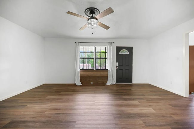 Photo - 1112 Anderson Dr