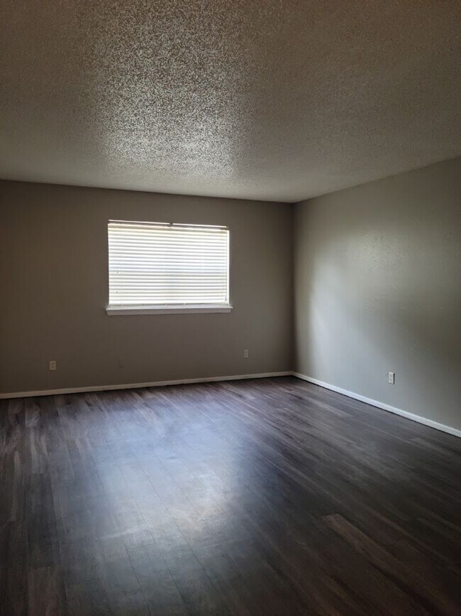 Bryant Grove Apartments