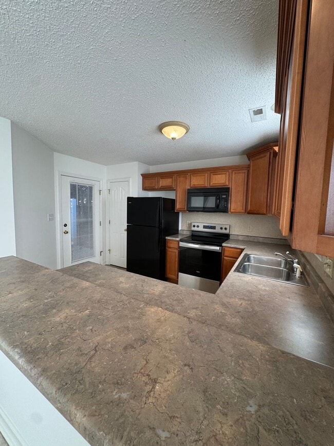 Photo - 205 Clusters Cir