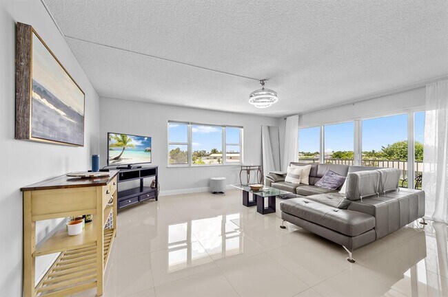 Photo - 1200 Hibiscus Ave Condo