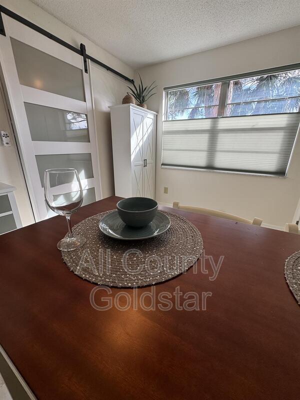 Photo - 1 Quails Run Blvd