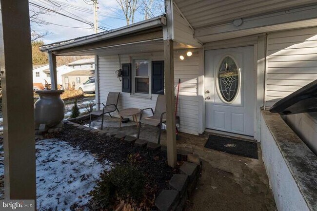 Photo - 607 West Lawn Ave