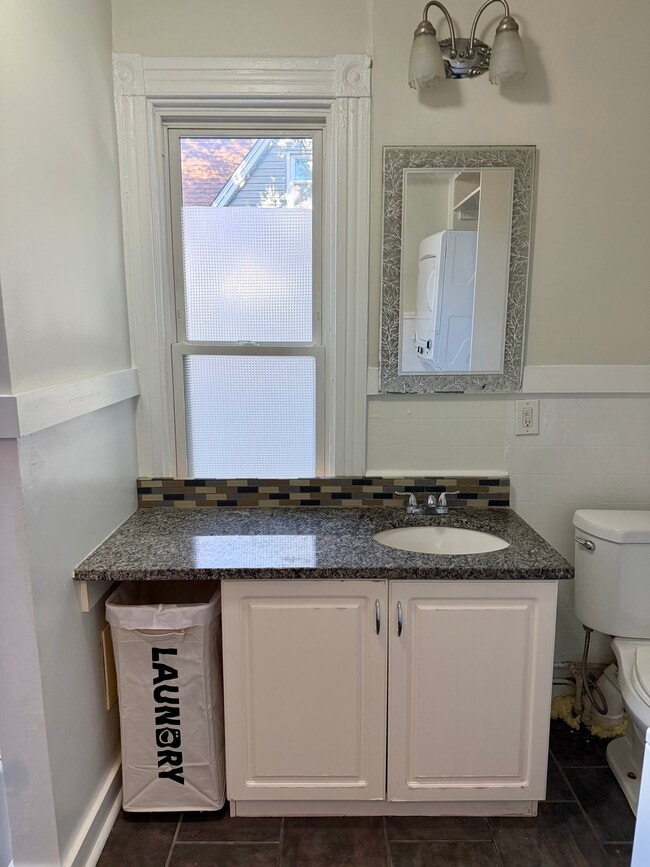 Photo - 411 Lyman Ave Unit 2