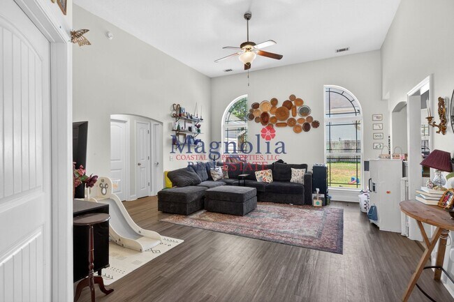 Photo - 3 bedrooms, 2 bathrooms in Richmond HIll's White Oak Subdivision! Close to I95, Savannah, Pooler ...