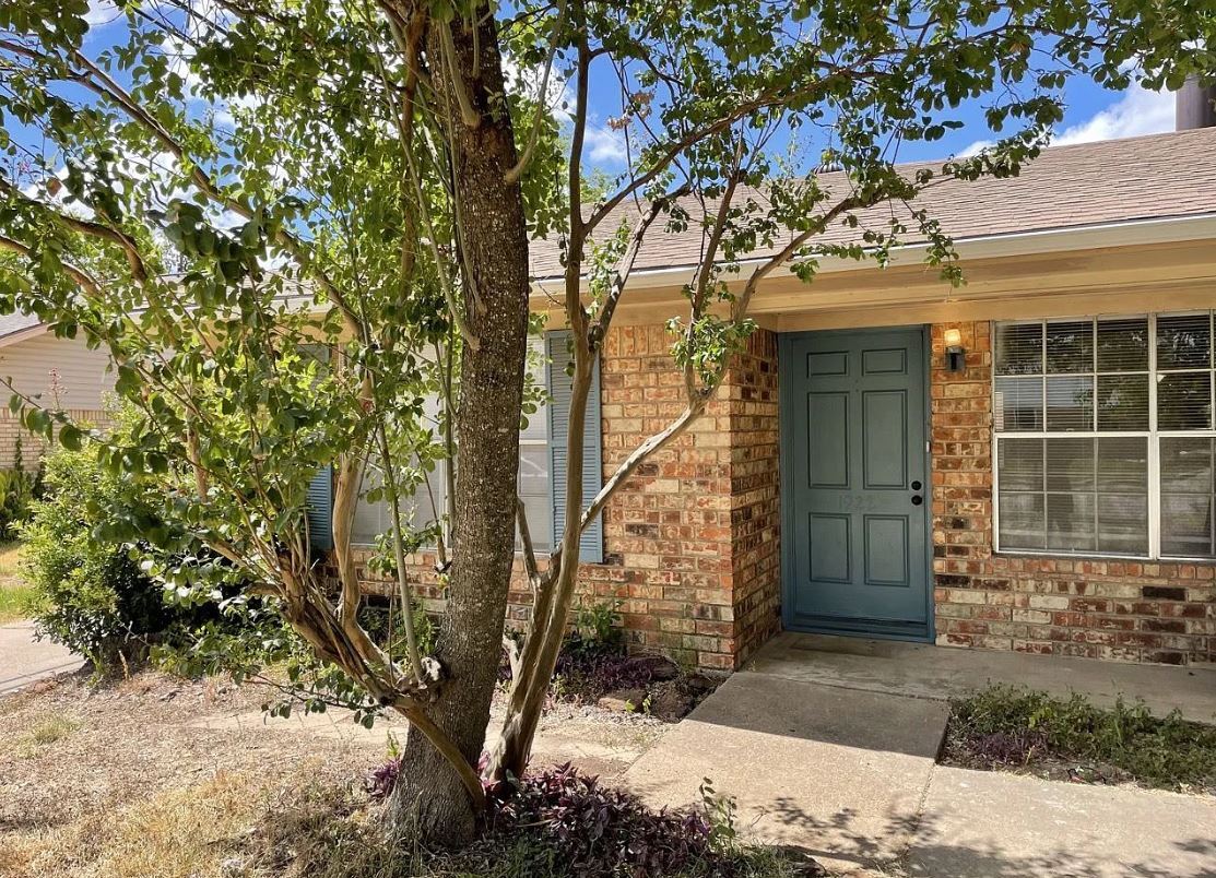 Photo - 1922 Briar Oaks Dr (Bryan, TX)