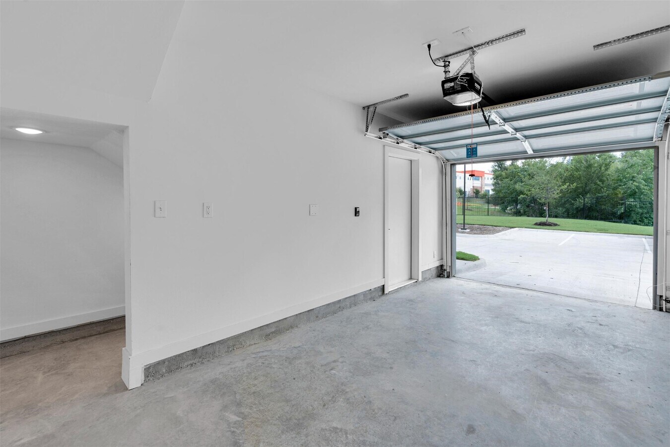 Photo - 1305A Provident Dr