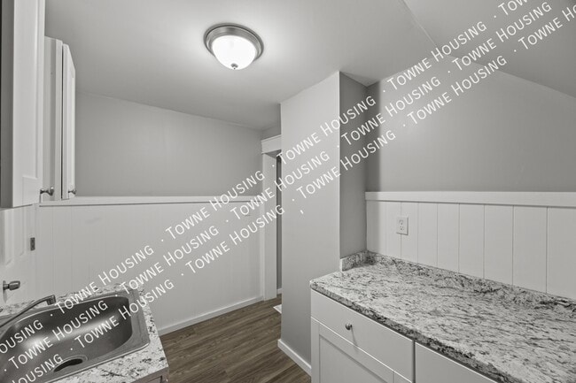 Photo - 1361 North Ave Unit 1