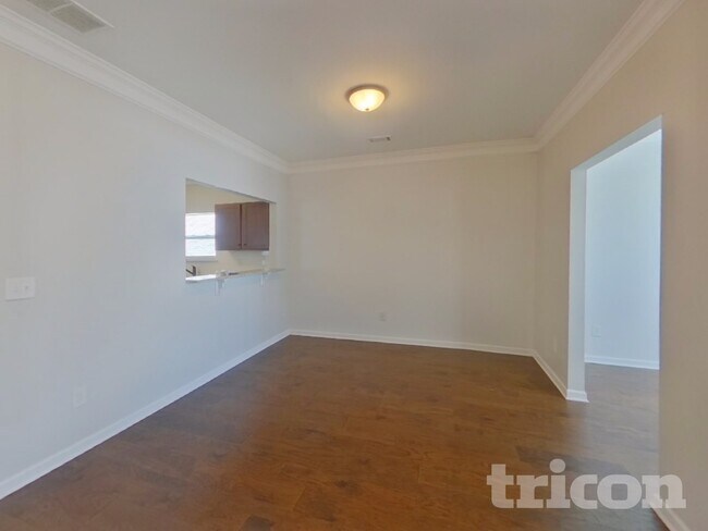 Photo - 101 Daisy Cir