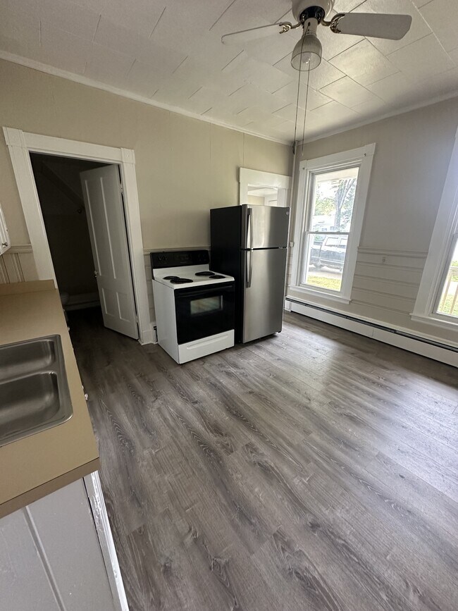 Photo - 73 Mt Pleasant Ave Unit 2