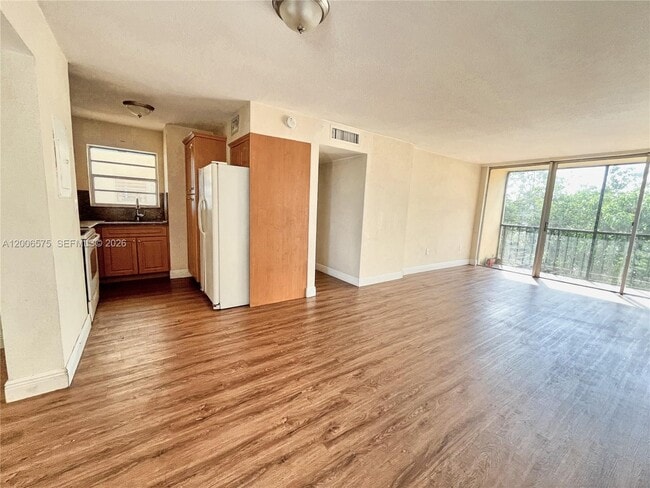 Photo - 8870 Fontainebleau Blvd Unit 409