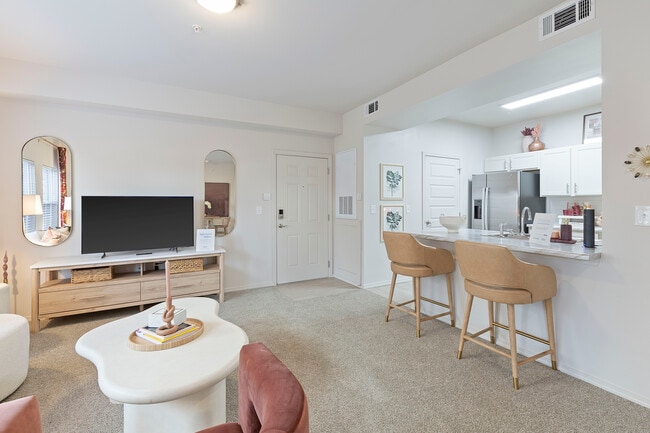 1 Bed, 1 Bath 789 sq. ft.