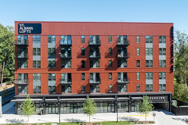 Locales comerciales en planta baja - St. Albans Lofts