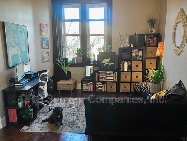 Photo - 2106 St Paul St