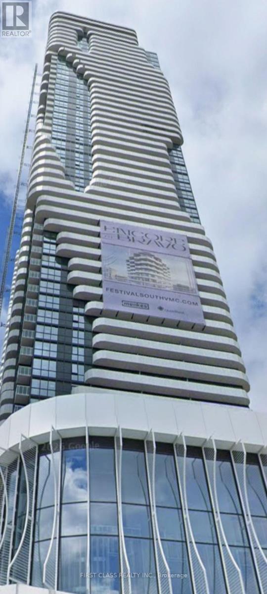 Photo - 8 Interchange Wy Unité 5607