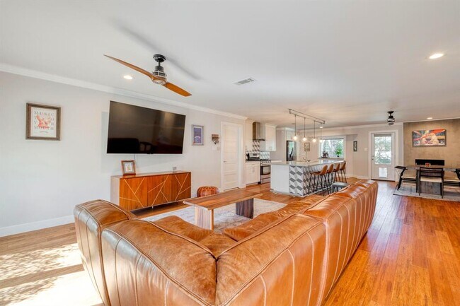 Photo - 600 Jetta Ct