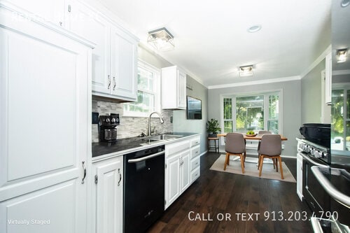 Photo - 582 W Layton St