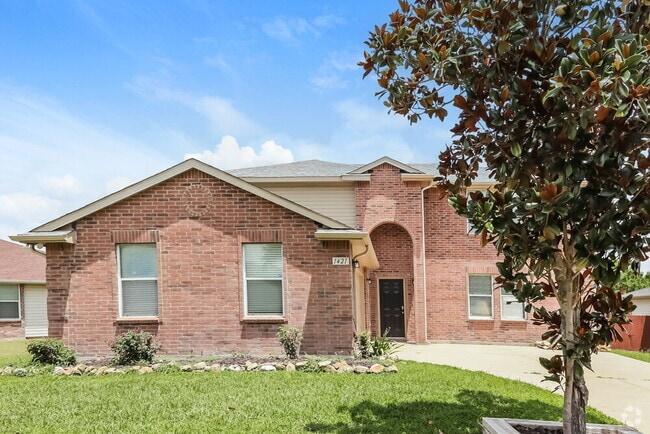 Building Photo - 1421 Nimitz Way Rental