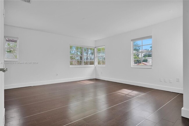1457 Meridian Ave Unit 204