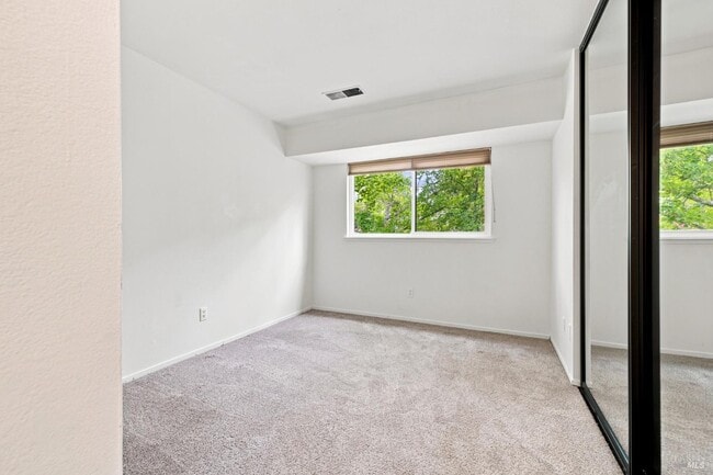 Photo - 184 Agua Caliente Rd W