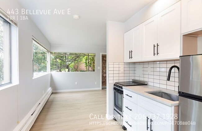 Photo - 443 Bellevue Ave E
