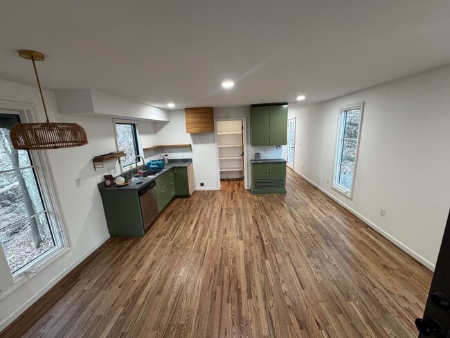 Photo - Picture Perfect wooded get away in Kingston Springs