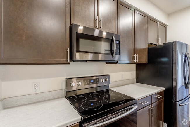 1BR, 1BA - B - The Ellipse