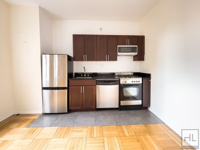 West 11th Street - West 11th Street Apartment Unit 5G