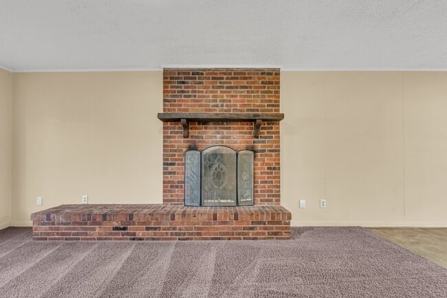 Photo - 343 Miller Ave